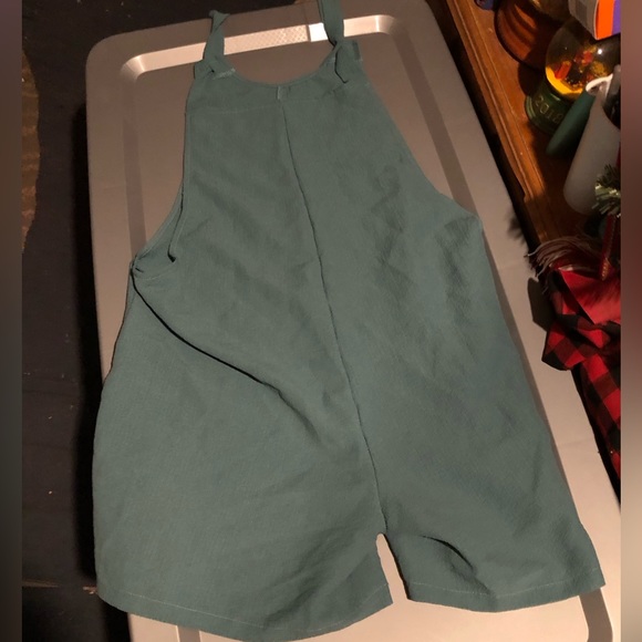 Romper - Picture 2 of 6